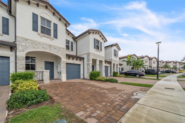 12917 NW 23rd Pl, Miami, FL 33167