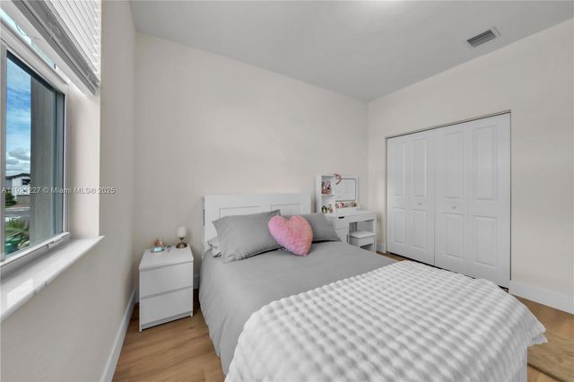 12917 NW 23rd Pl, Miami, FL 33167