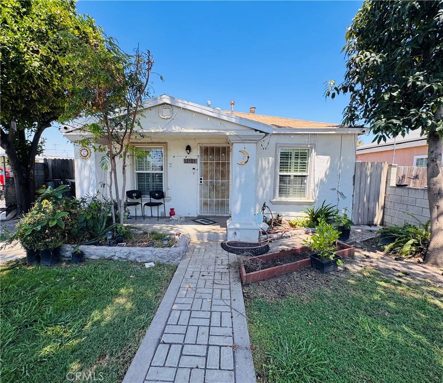 12101 Barnwall, Norwalk, CA 90650 — photo 2