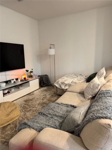 2371 NW 122nd Ter, Miami, FL 33167