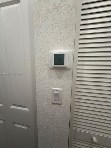 2371 NW 122nd Ter, Miami, FL 33167