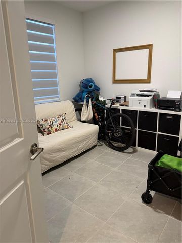 2371 NW 122nd Ter, Miami, FL 33167