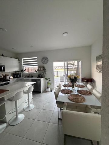 2371 NW 122nd Ter, Miami, FL 33167