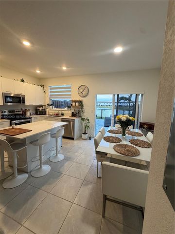 2371 NW 122nd Ter, Miami, FL 33167