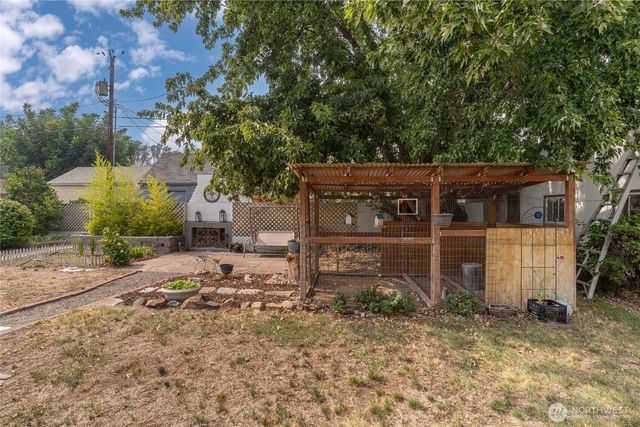 106 N Franklin Avenue, Wenatchee, WA 98801