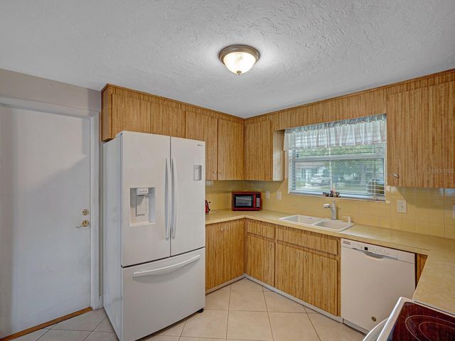 6732 WILLIAM TELL DRIVE, New Port Richey, FL 34653