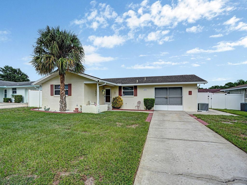 6732 WILLIAM TELL DRIVE, New Port Richey, FL 34653