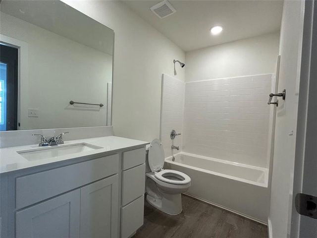 10128 Pennington Street, Harrah, OK 73045