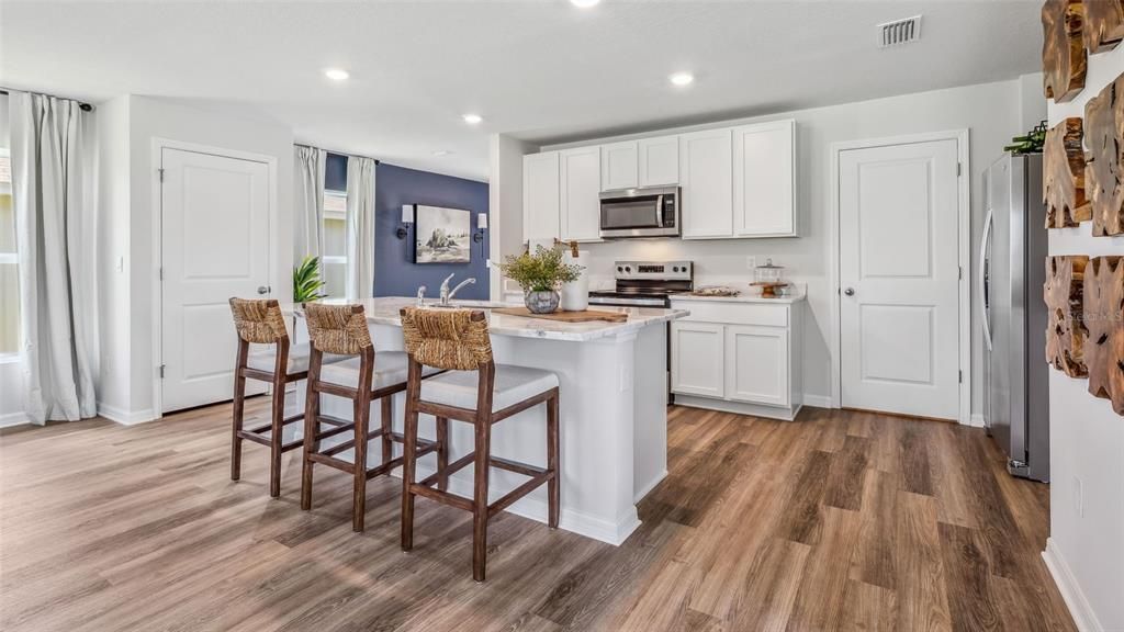 Image 7 of property listing at 17382 WHISKEY CREEK TRAIL, Parrish, FL 34219