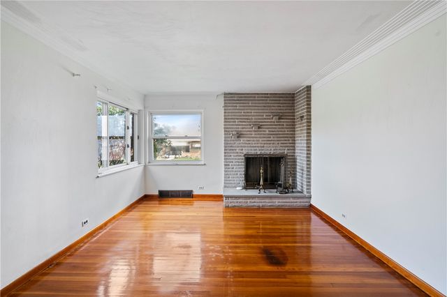 224 Eastern Dr, Lower Burrell, PA 15068