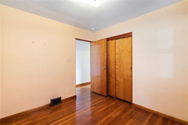 224 Eastern Dr, Lower Burrell, PA 15068