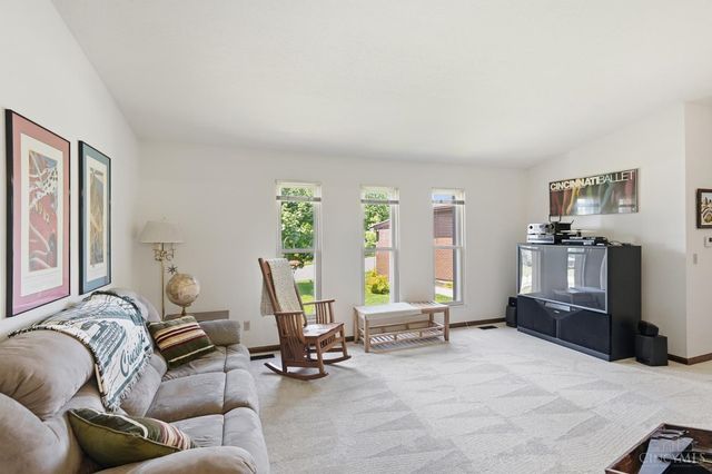 5906 Red Oak Drive, Fairfield, OH 45014