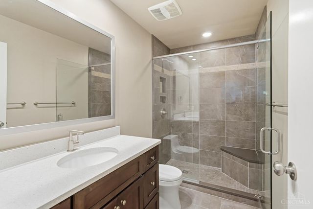 5906 Red Oak Drive, Fairfield, OH 45014