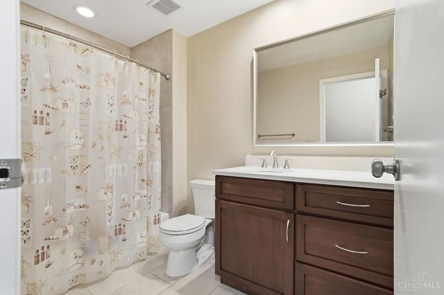 5906 Red Oak Drive, Fairfield, OH 45014