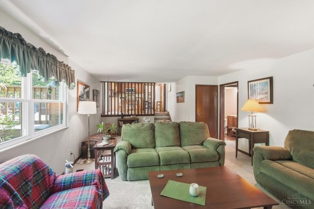 5906 Red Oak Drive, Fairfield, OH 45014