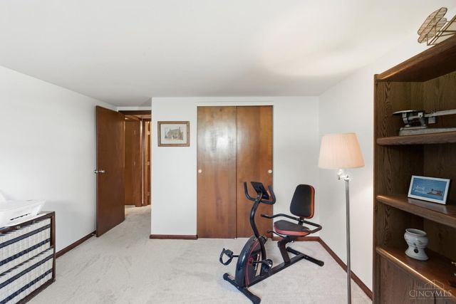 5906 Red Oak Drive, Fairfield, OH 45014