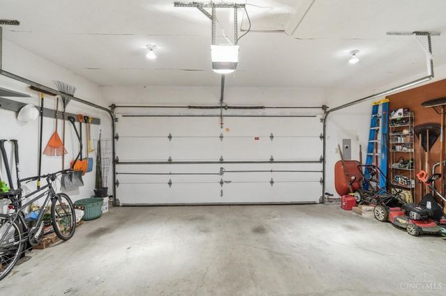 5906 Red Oak Drive, Fairfield, OH 45014