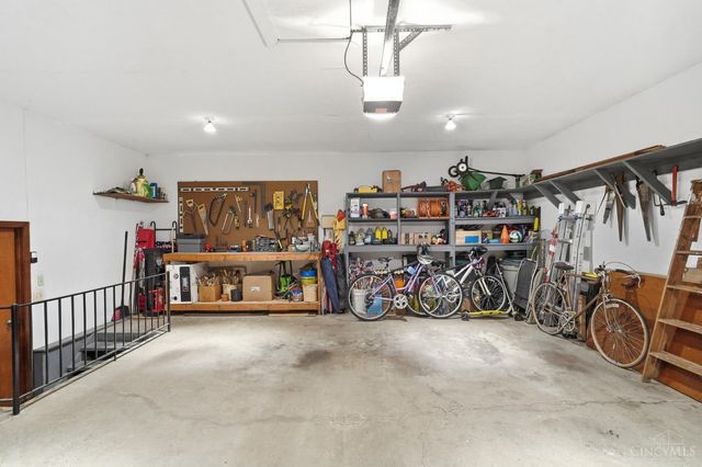 5906 Red Oak Drive, Fairfield, OH 45014