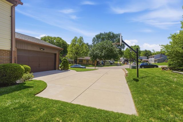 5906 Red Oak Drive, Fairfield, OH 45014