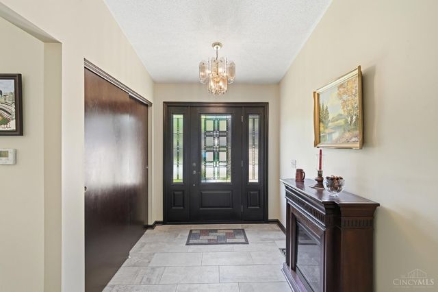 5906 Red Oak Drive, Fairfield, OH 45014