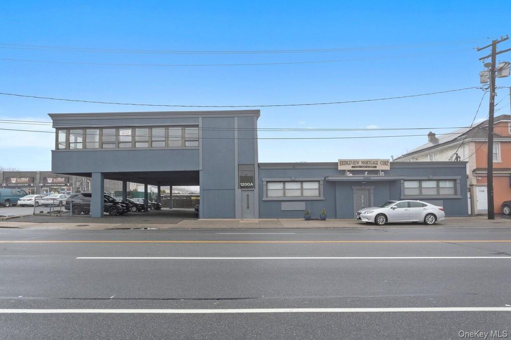 1200 Hempstead Turnpike A, Franklin Square, NY 11010 — exterior