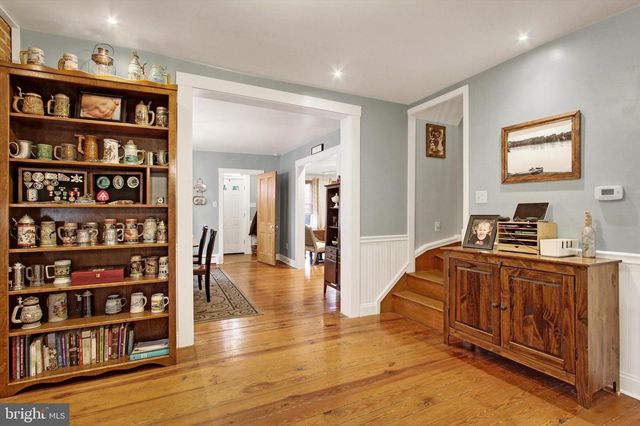 115 N WASHINGTON STREET, Shippensburg, PA 17257