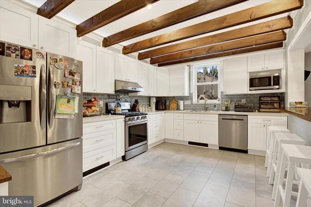 115 N WASHINGTON STREET, Shippensburg, PA 17257