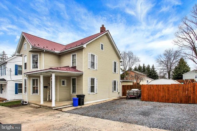 115 N WASHINGTON STREET, Shippensburg, PA 17257