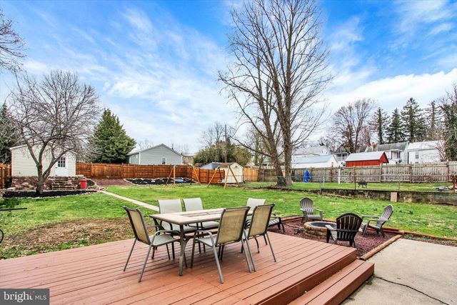 115 N WASHINGTON STREET, Shippensburg, PA 17257