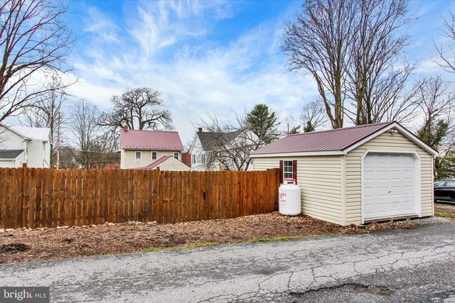 115 N WASHINGTON STREET, Shippensburg, PA 17257