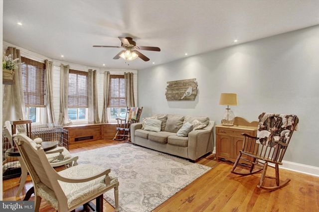 115 N WASHINGTON STREET, Shippensburg, PA 17257