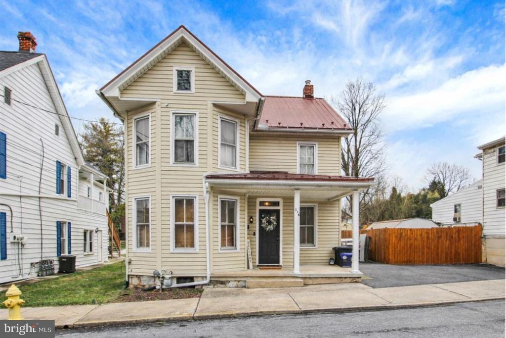 115 N WASHINGTON STREET, Shippensburg, PA 17257