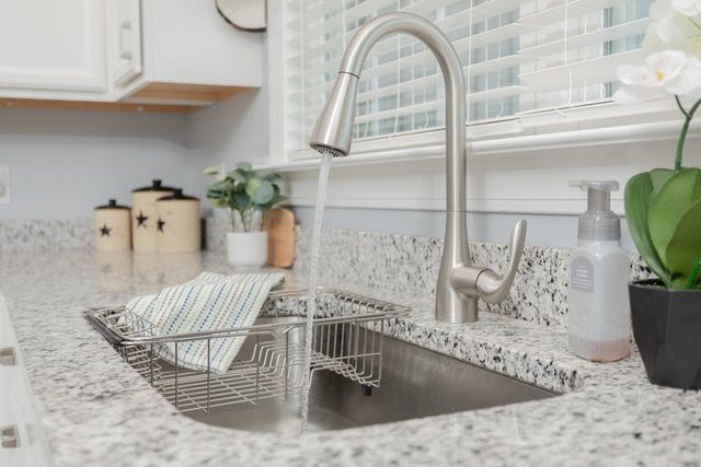 215 HEATHER LN, Staunton, VA 24401