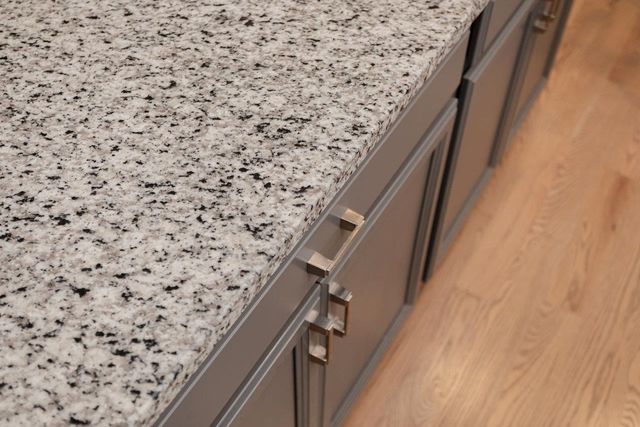 215 HEATHER LN, Staunton, VA 24401