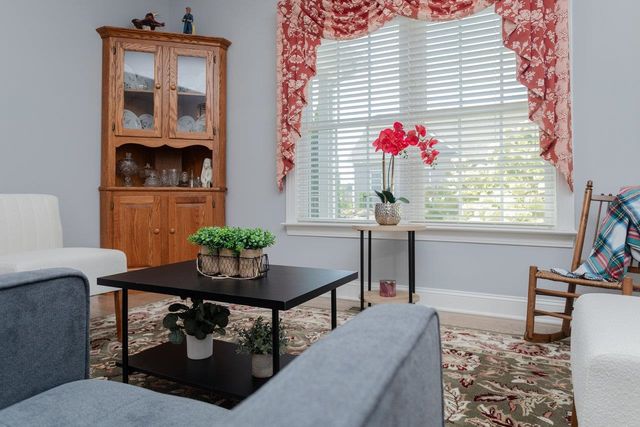 215 HEATHER LN, Staunton, VA 24401