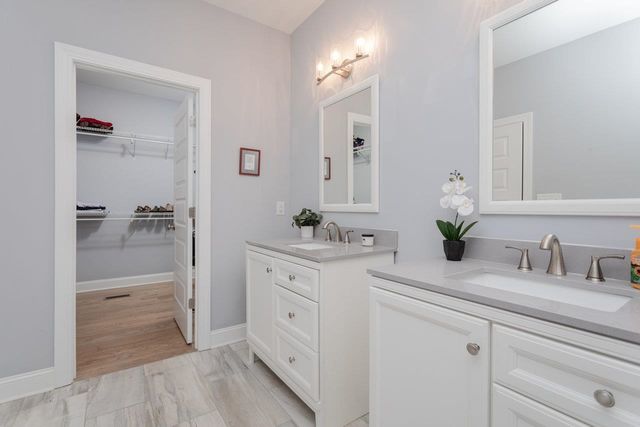 215 HEATHER LN, Staunton, VA 24401