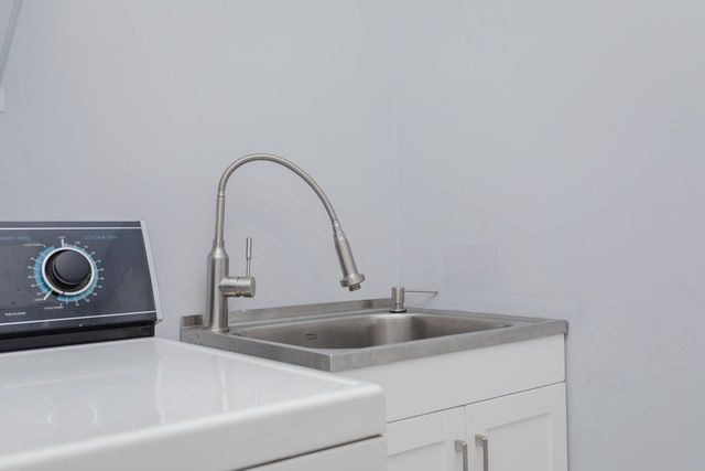 215 HEATHER LN, Staunton, VA 24401