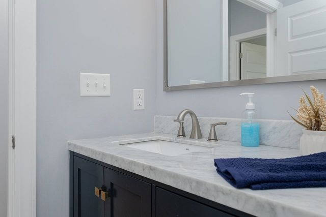 215 HEATHER LN, Staunton, VA 24401