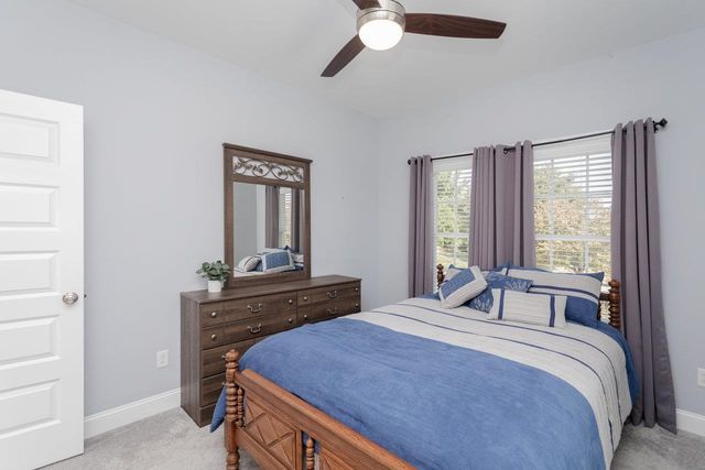 215 HEATHER LN, Staunton, VA 24401