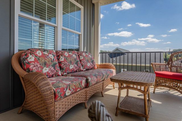 215 HEATHER LN, Staunton, VA 24401