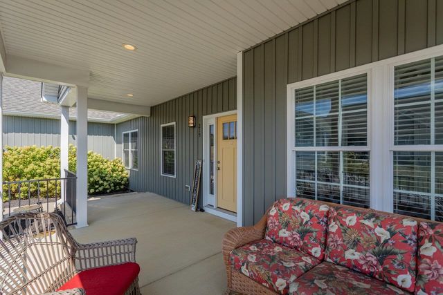 215 HEATHER LN, Staunton, VA 24401