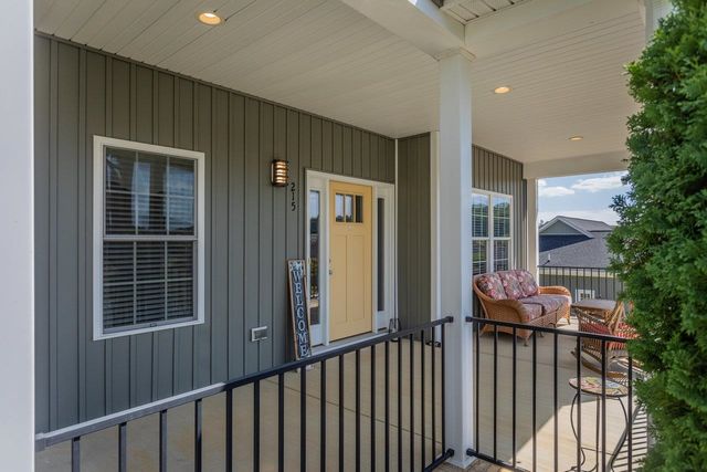 215 HEATHER LN, Staunton, VA 24401