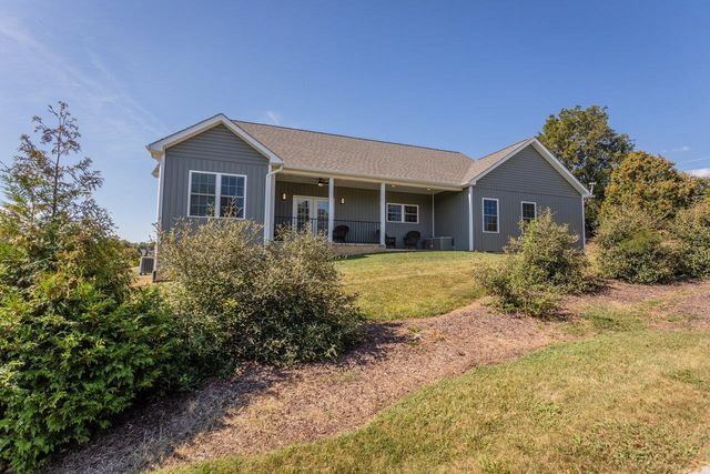 215 HEATHER LN, Staunton, VA 24401