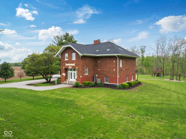6822 S 600 W, Crawfordsville, IN 47933