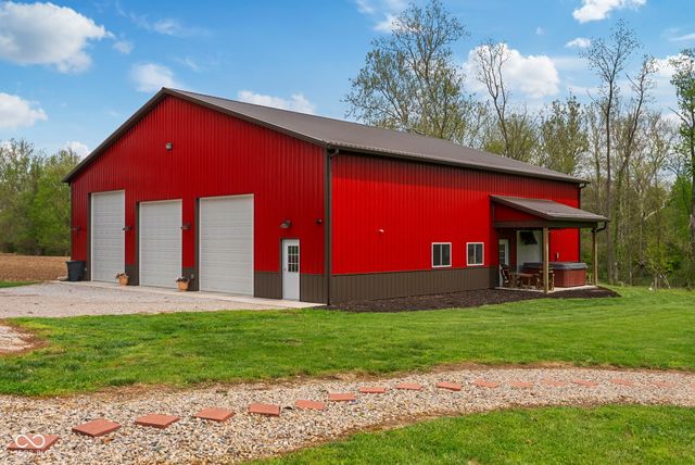 6822 S 600 W, Crawfordsville, IN 47933