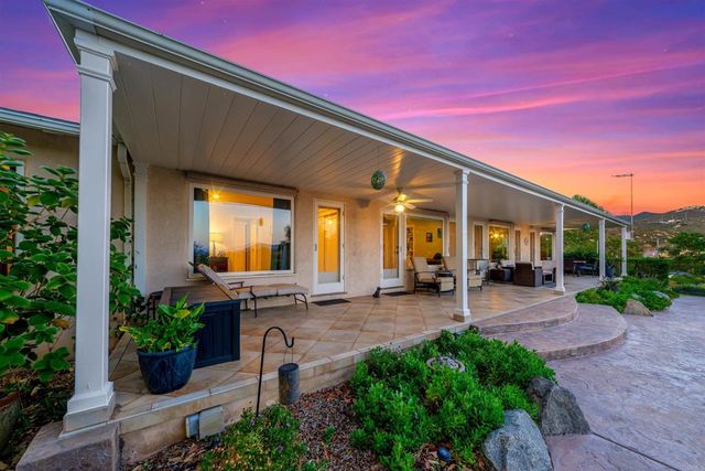 1829 Carob Tree Lane, El Cajon, CA 92021