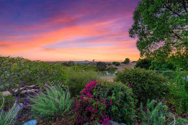 1829 Carob Tree Lane, El Cajon, CA 92021