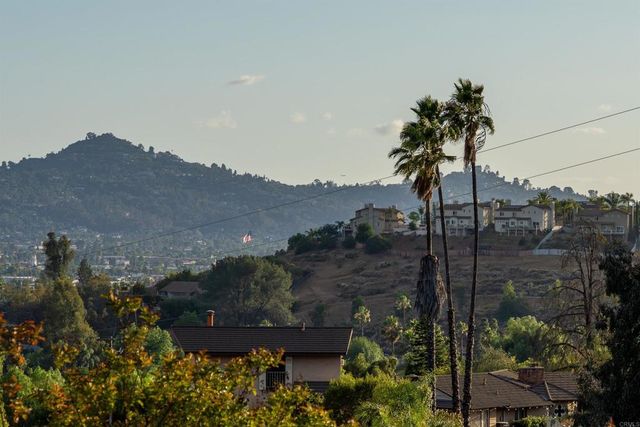 1829 Carob Tree Lane, El Cajon, CA 92021