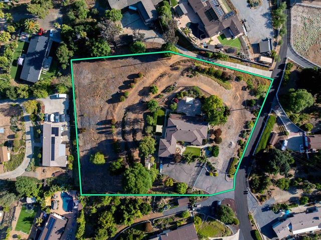 1829 Carob Tree Lane, El Cajon, CA 92021