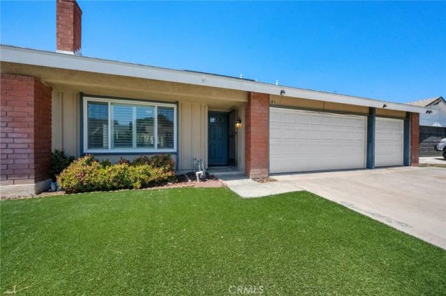 2742 S Desert Forest, Ontario, CA 91761